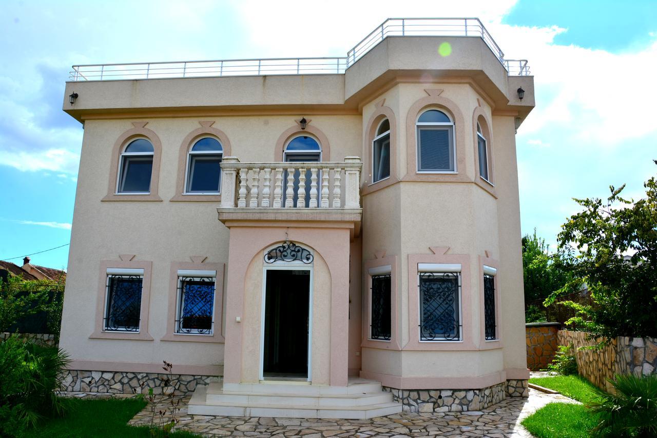 Montenegro Hostel B&B Podgorica Exterior photo