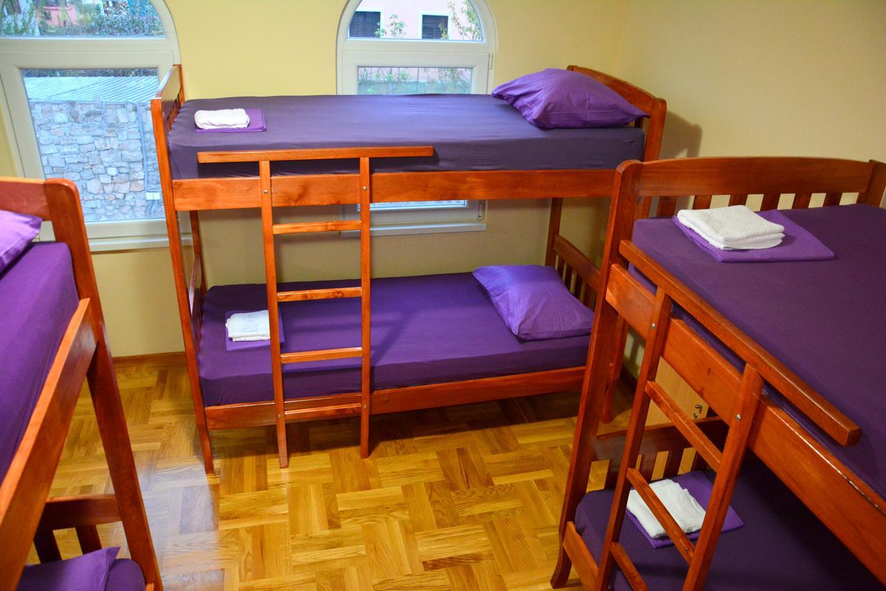 Montenegro Hostel B&B Podgorica Exterior photo
