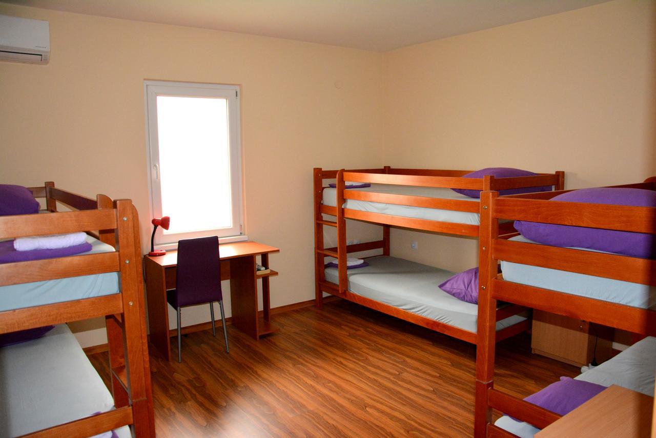 Montenegro Hostel B&B Podgorica Exterior photo