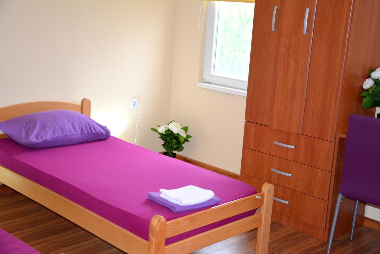 Montenegro Hostel B&B Podgorica Exterior photo